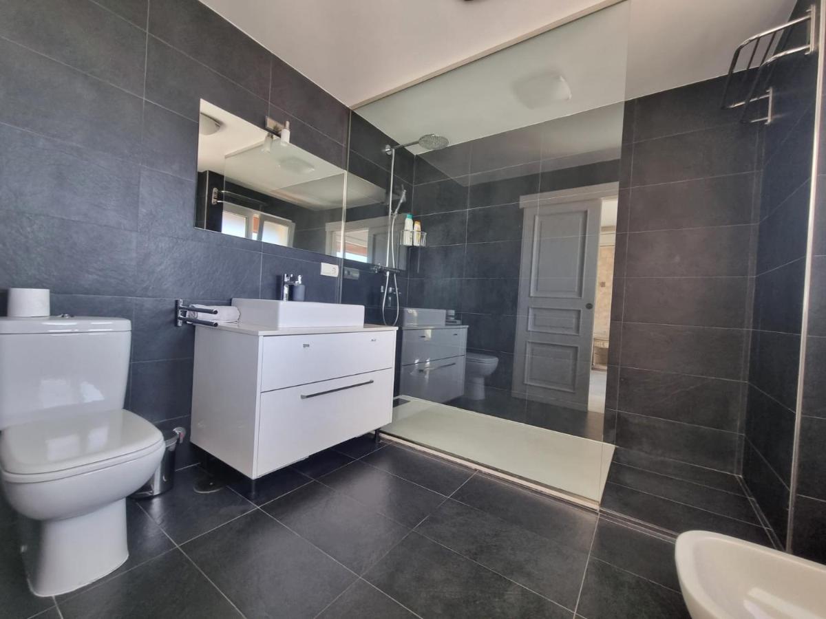 מארבלה Penthouse With Private Pool, Hot Tub Jacuzzi With Sea Views And Chill-Out Zone, Close To The Sea מראה חיצוני תמונה